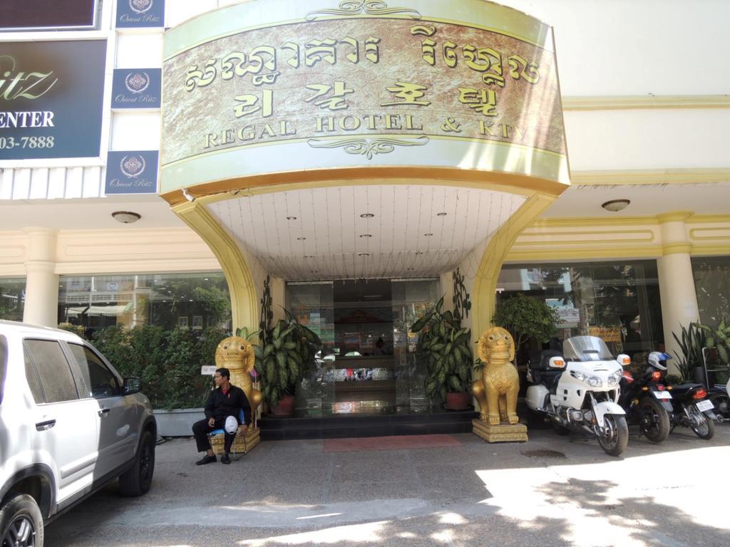 Hotel Regal Phnom Penh Exterior foto